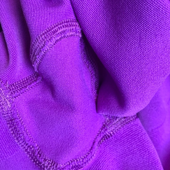 Lululemon In the Zone Compression 3/4 Legging - Picture 7 of 7